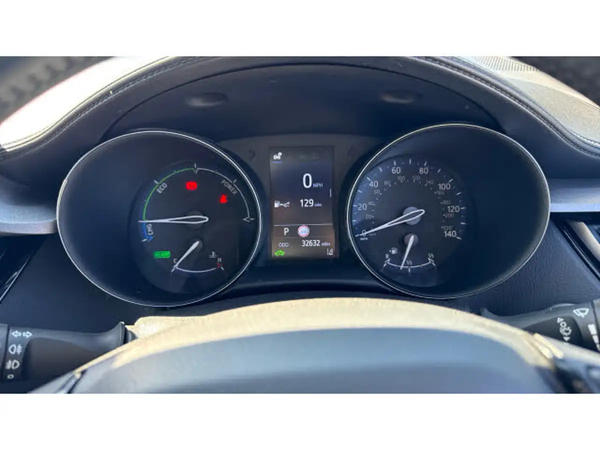 2022-toyota-c-hr-18-vvt-i-icon-big-8