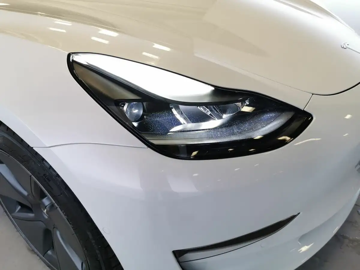 2021-tesla-model-3-e-long-range-awd-big-6