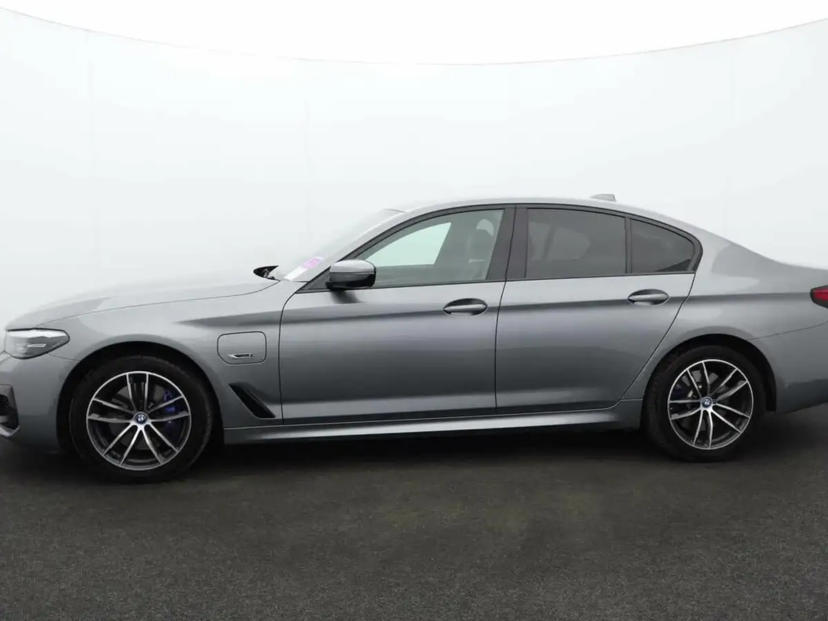 2022-bmw-5-series-20-530e-m-sport-saloon-4d-big-3