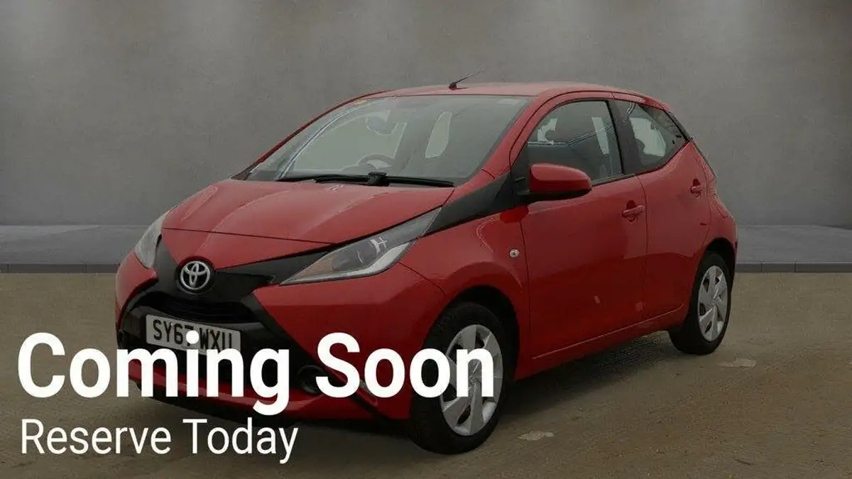 2017-toyota-aygo-10-vvt-i-x-play-71bhp-5d-big-15