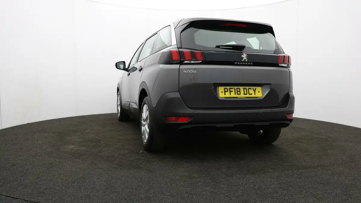 2018-peugeot-5008-suv-12-puretech-active-big-22