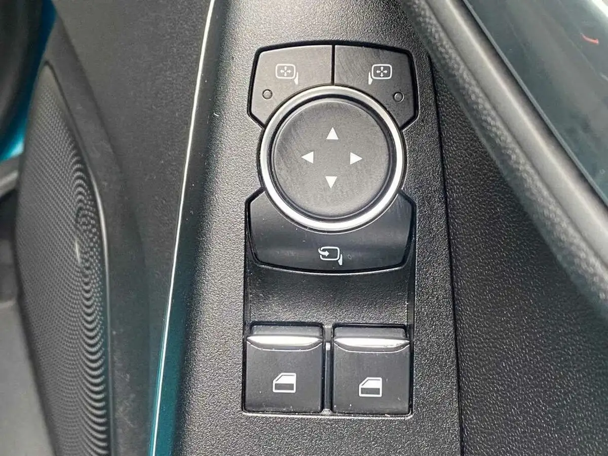 2019-ford-fiesta-10t-zetec-5d-big-16