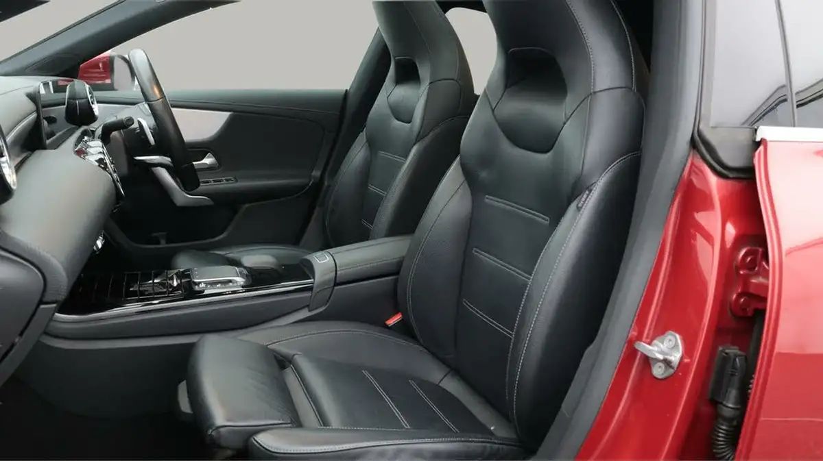 2021-mercedes-benz-cla-13-cla-180-amg-line-premium-plus-coupe-4d-big-14