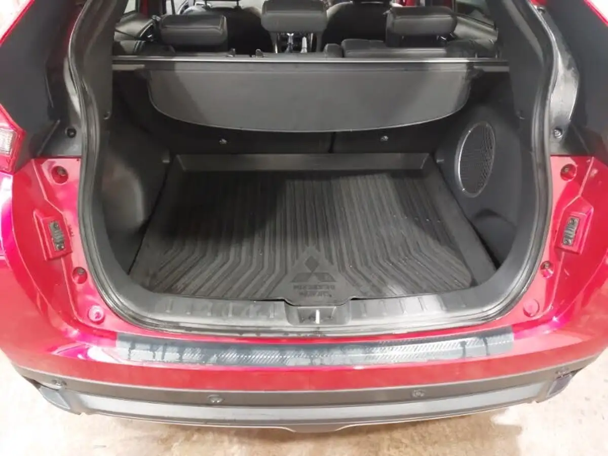 2019-mitsubishi-eclipse-cross-15-4-big-7