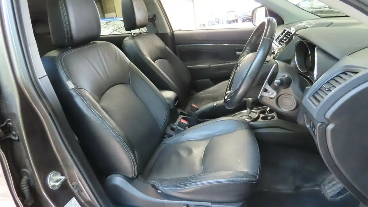 2017-mitsubishi-asx-22di-d-4-big-9