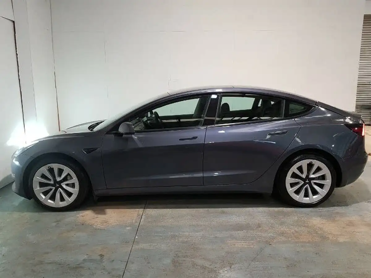 2021-tesla-model-3-e-long-range-4x4-big-3