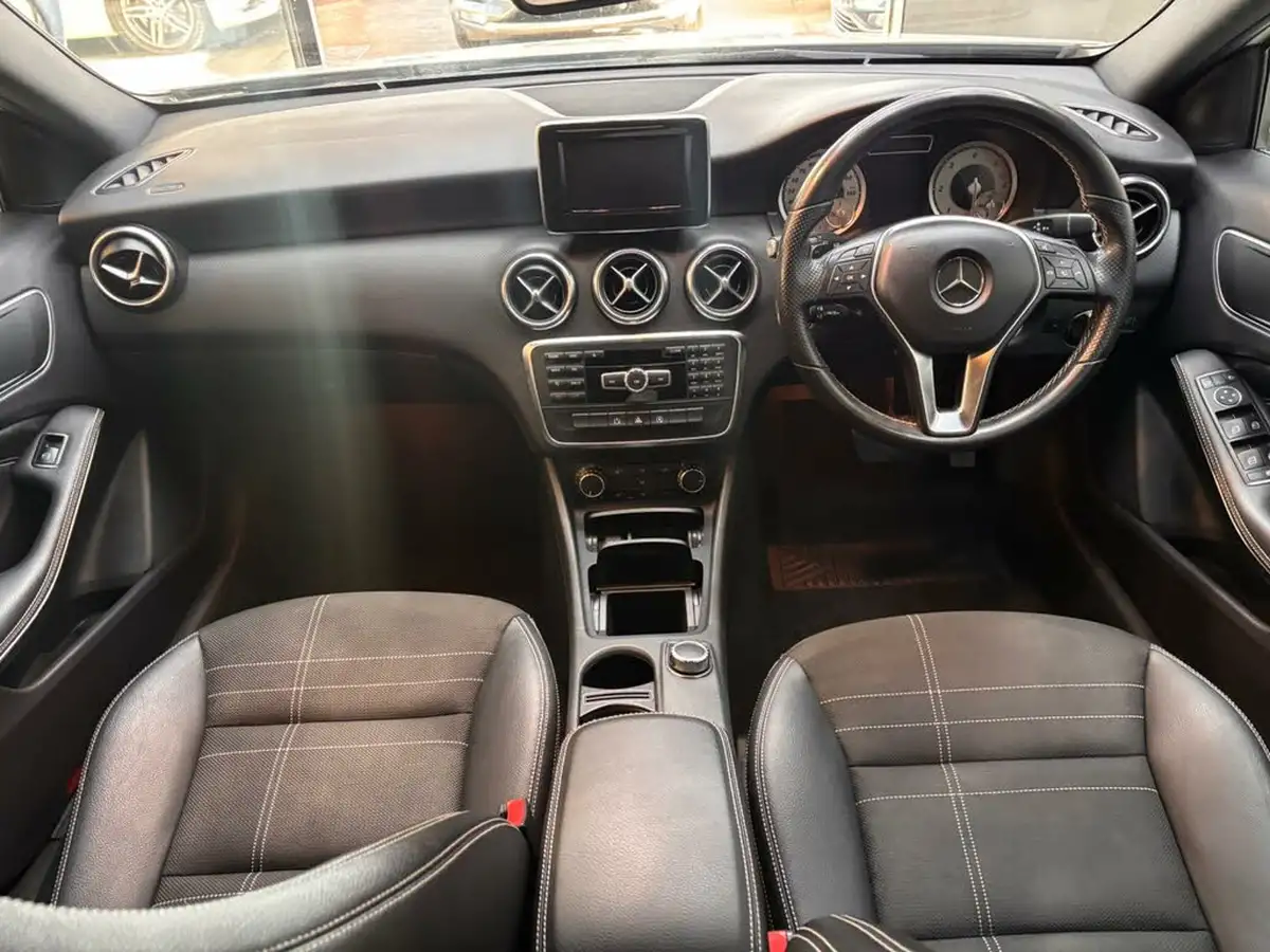 2015-mercedes-benz-a-class-15-cdi-a180-sport-109ps-7g-dct-big-27