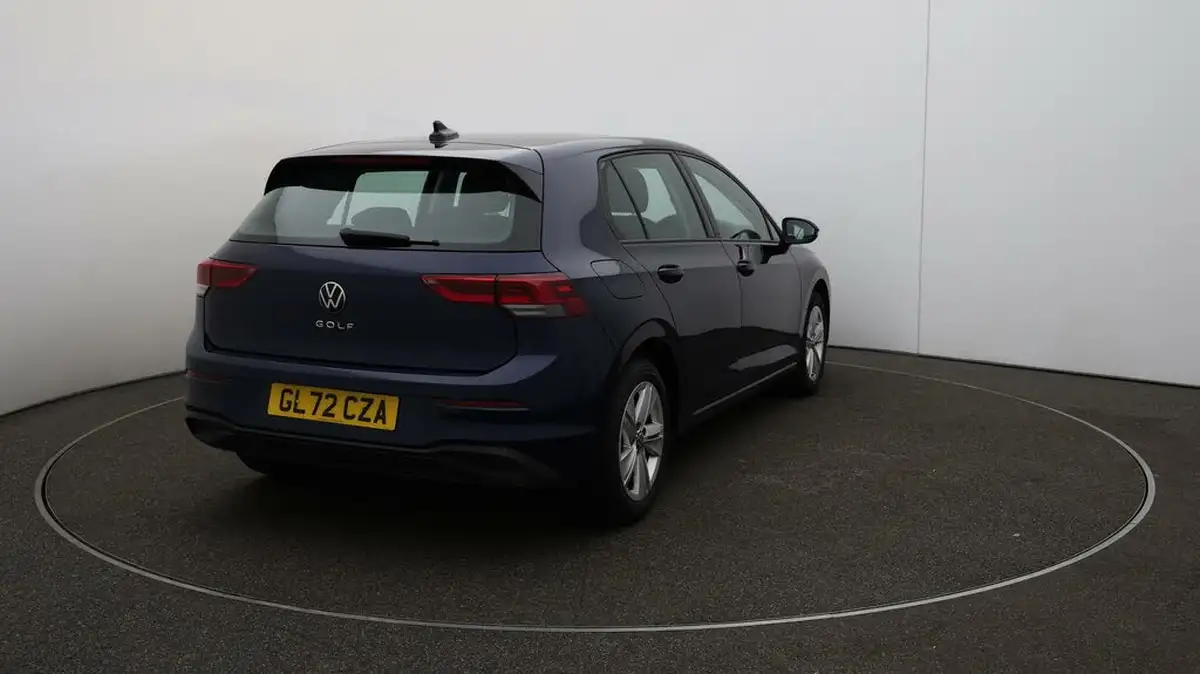 2022-volkswagen-golf-15-tsi-life-130ps-hatchback-big-47