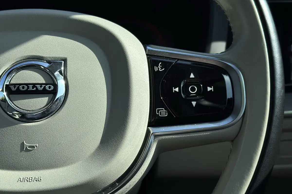 2020-volvo-xc60-20-t8-inscription-pro-big-16