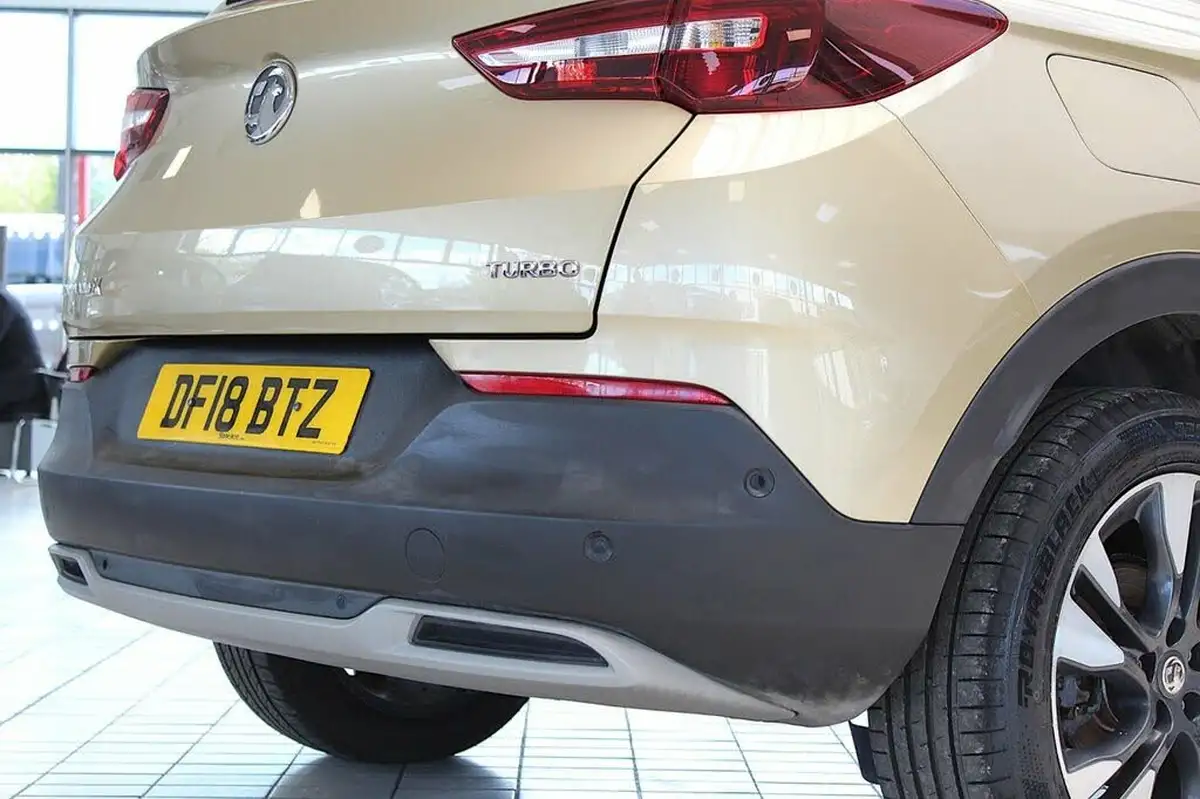 2018-vauxhall-grandland-x-12-sport-nav-130ps-big-11
