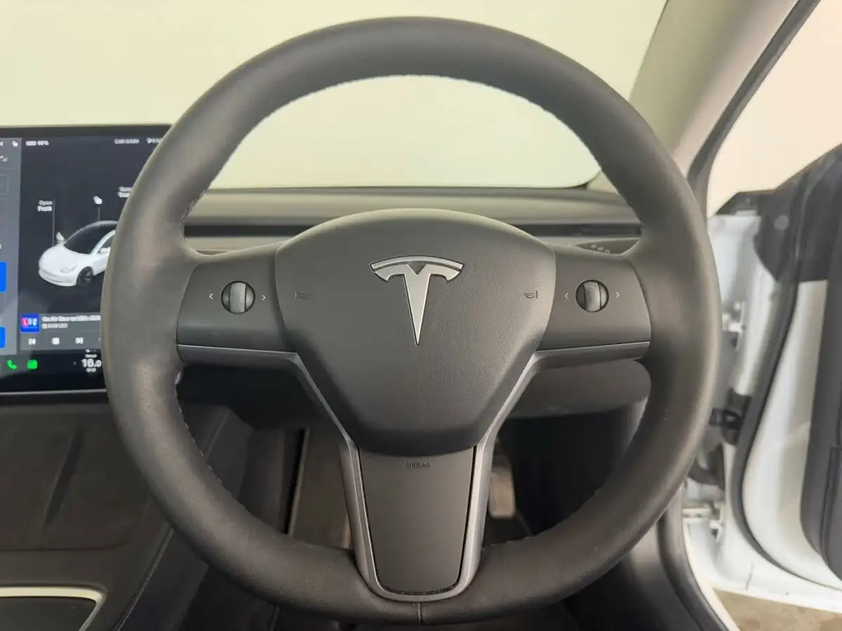 2021-tesla-model-3-e-long-range-awd-big-36