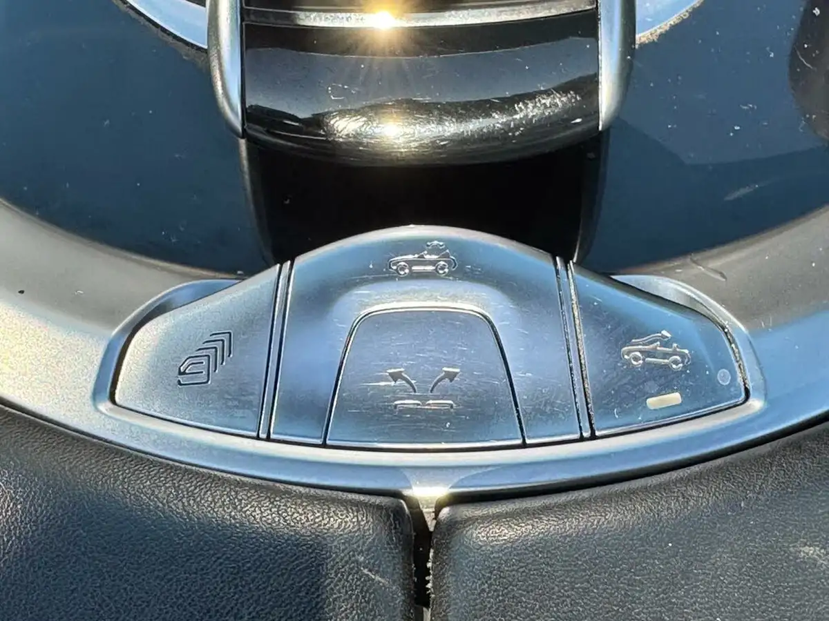 2018-mercedes-benz-c-class-40-c63-amg-s-510ps-premiumss-cabriolet-2d-7g-tronic-plus-big-17