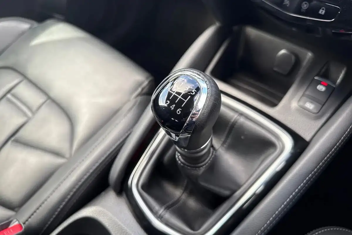 2021-nissan-qashqai-13-dig-t-n-motion-140ps-big-51