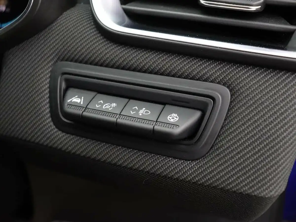 2024-renault-clio-16-esprit-alpine-big-35