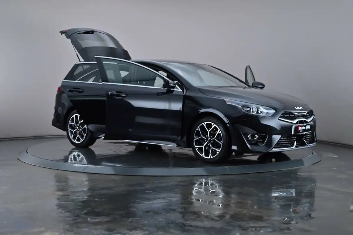 2022-kia-pro-ceed-15-t-gdi-gt-line-big-24