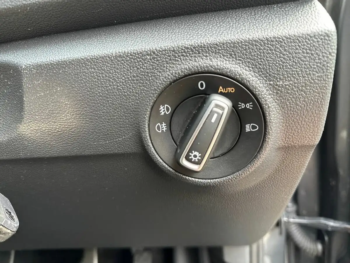 2021-volkswagen-t-roc-15-tsi-sel-dsg-big-22