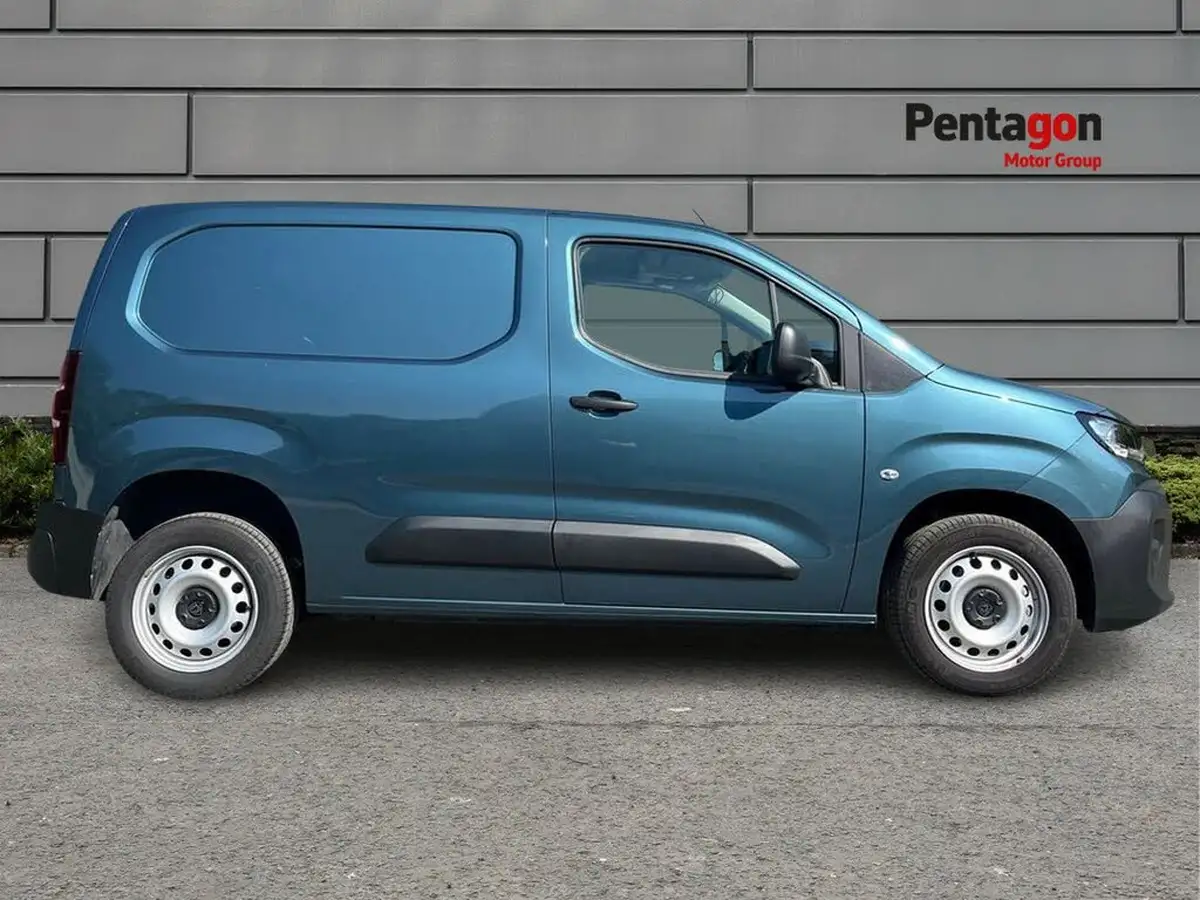 2024-peugeot-partner-15-bluehdi-professional-100pseu6d-big-10