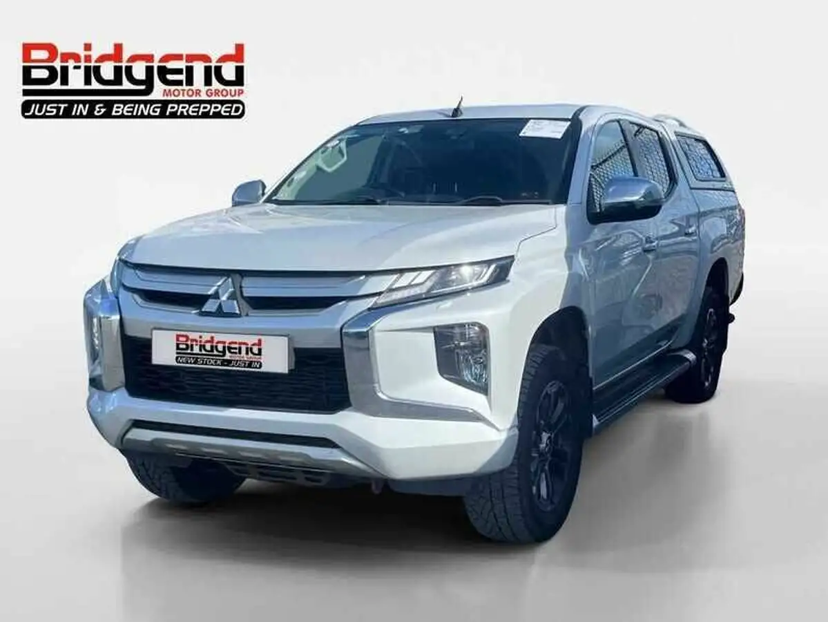 2020-mitsubishi-l200-22di-d-warrior-big-0