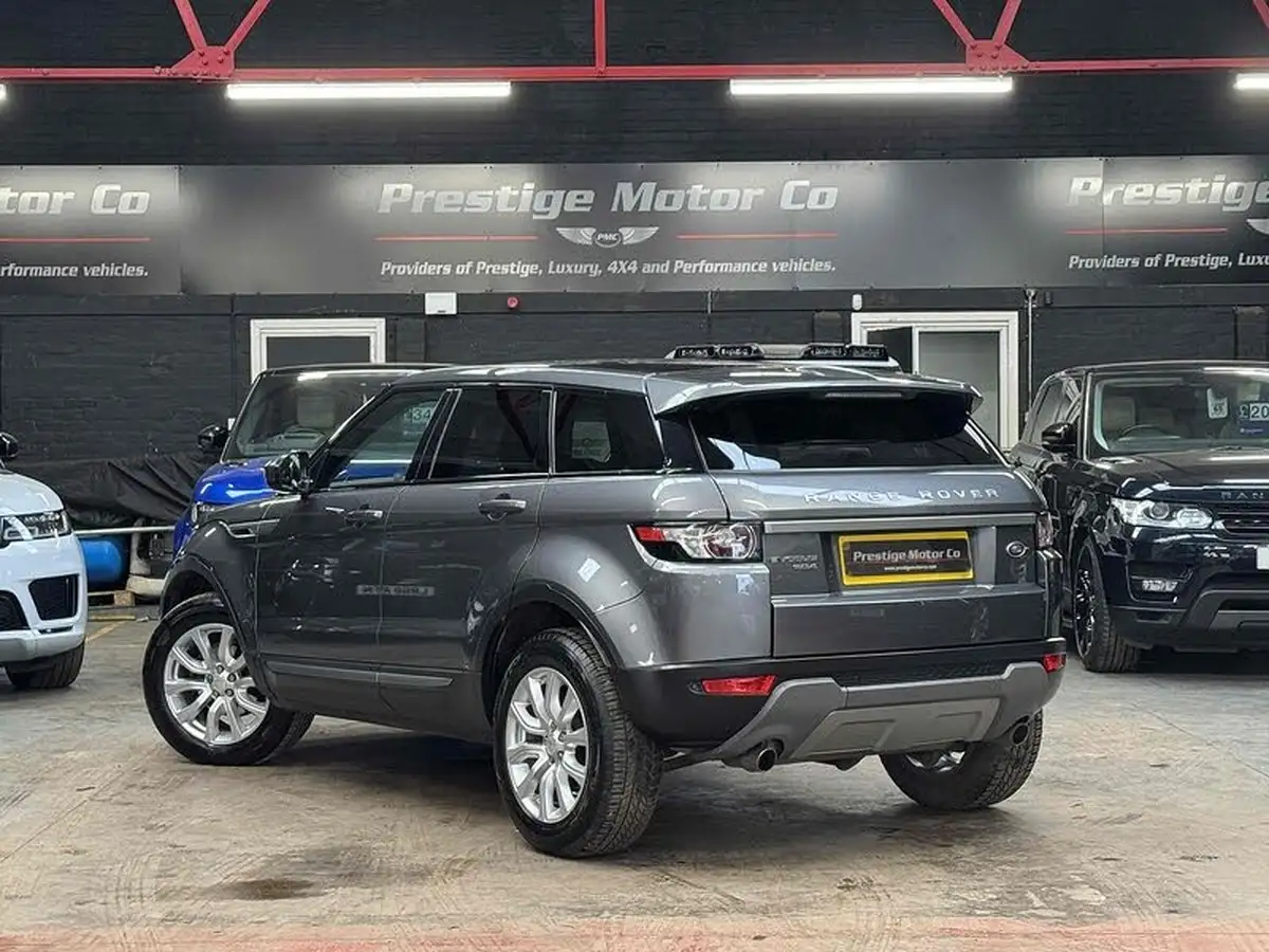 2015-land-rover-range-rover-evoque-22sd4-pure-tech-hatchback-5d-auto-big-4
