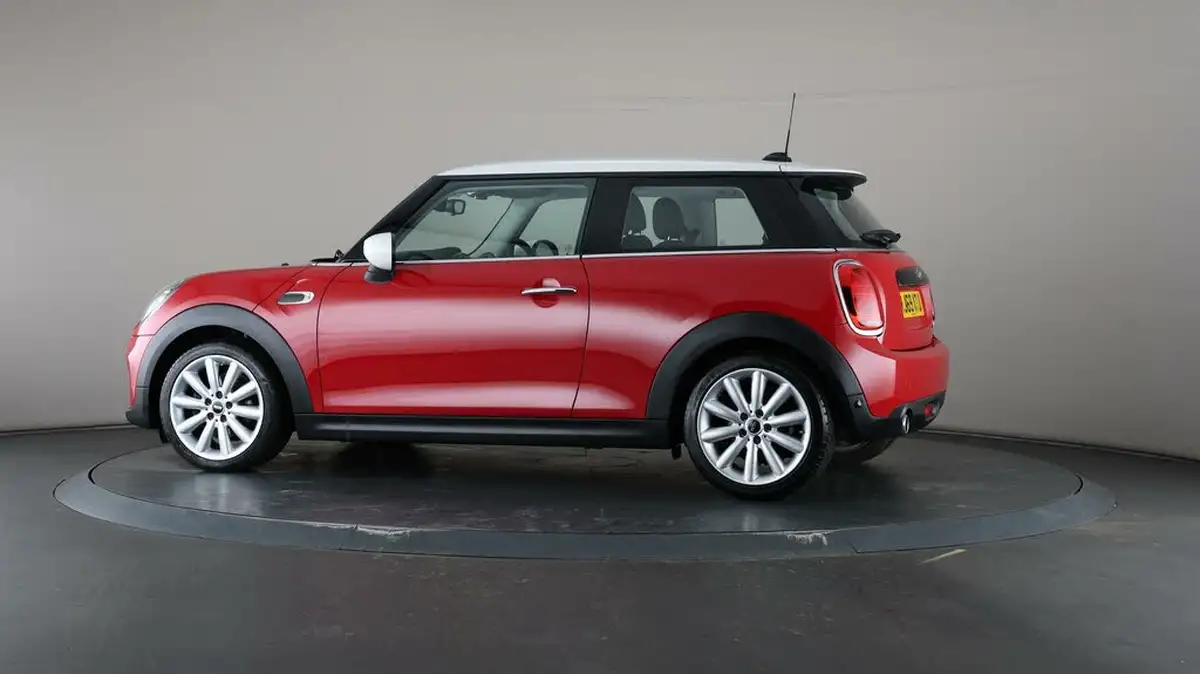 2020-mini-cooper-15-cooper-classic-hatchback-3d-big-68