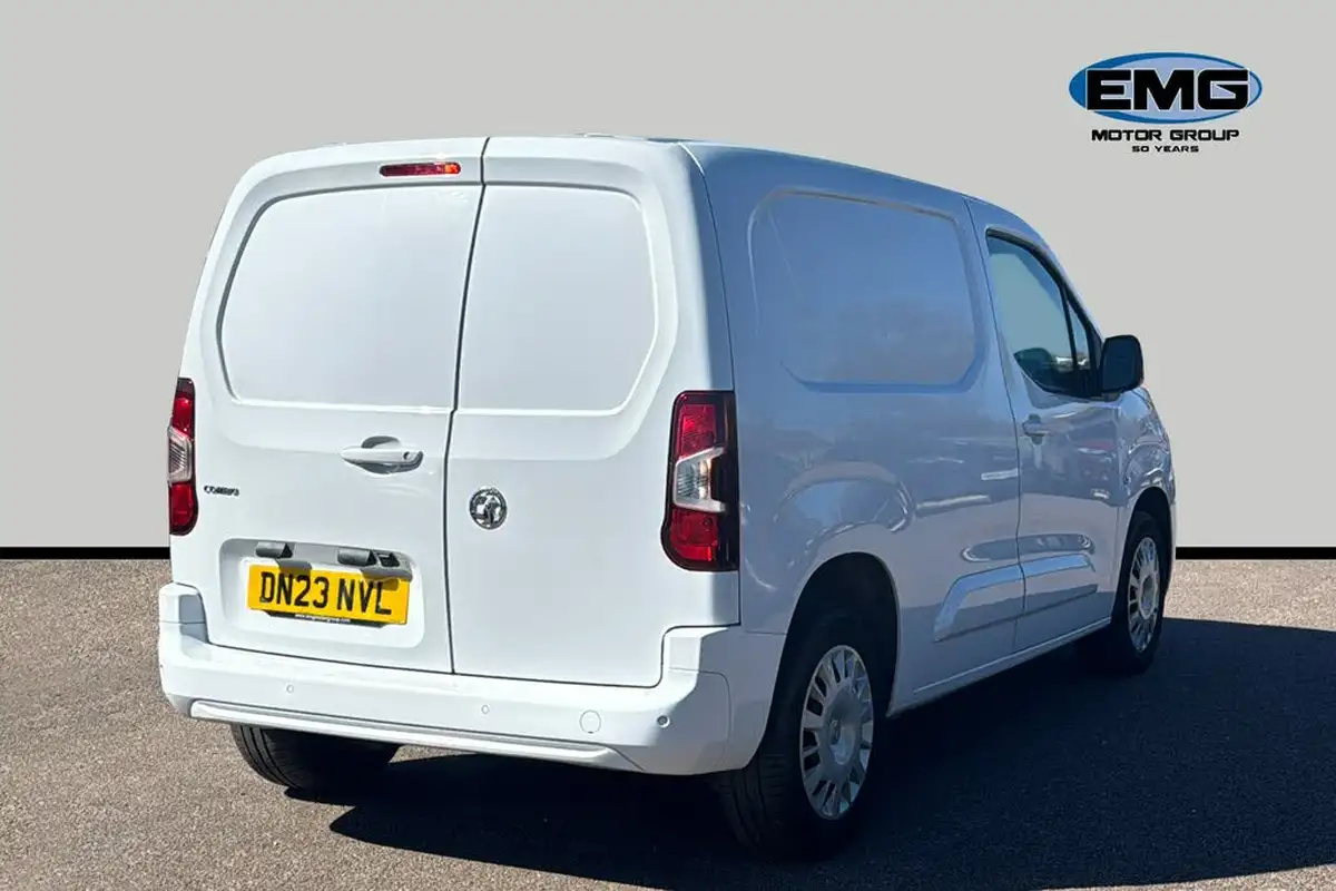 2023-vauxhall-combo-15cdti-pro-2300-100pseu6d-pro-l1h1-big-5