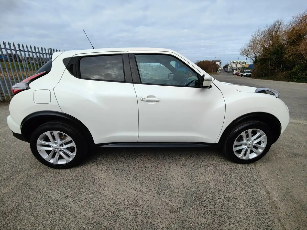 2014-nissan-juke-12-acenta-premium-big-4
