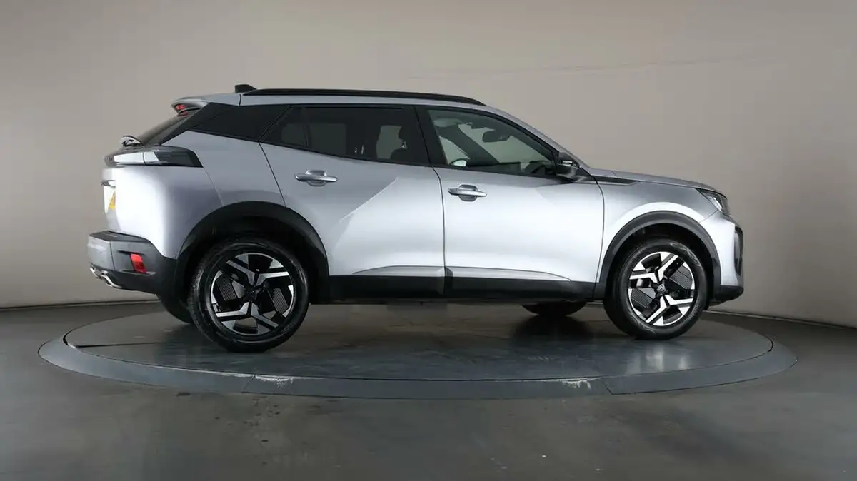 2023-peugeot-2008-suv-12-puretech-allure-big-54