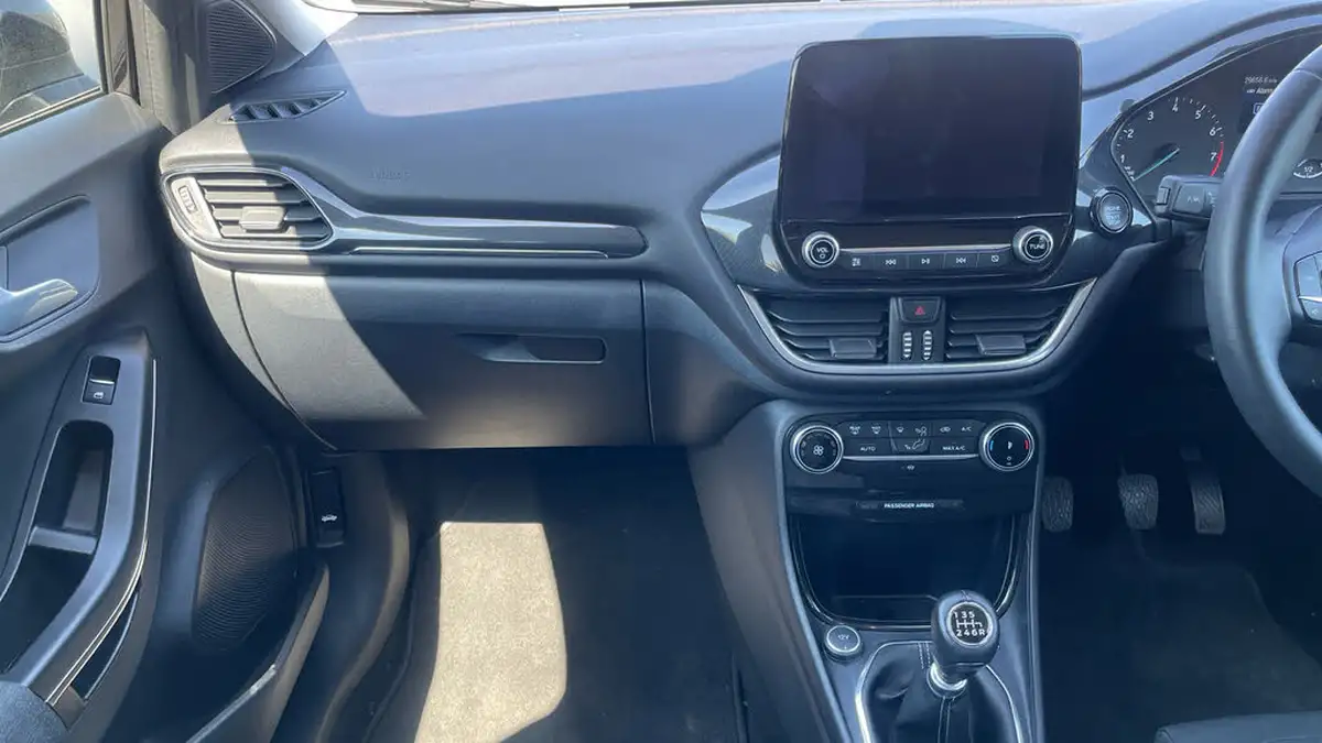 2021-ford-puma-suv-10-titanium-125ps-hybrid-mhev-big-11