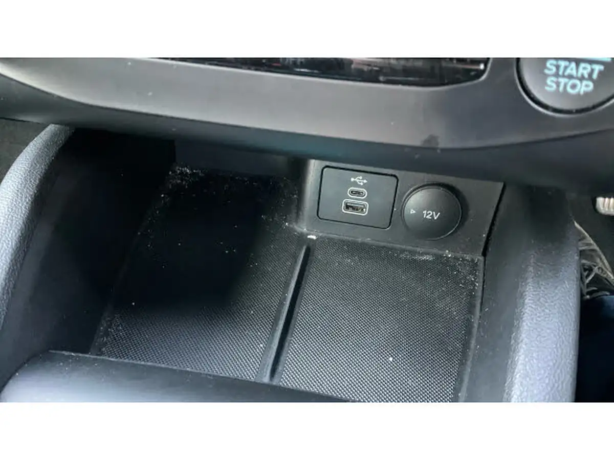 2022-ford-focus-10t-st-line-125ps-hatchback-big-31