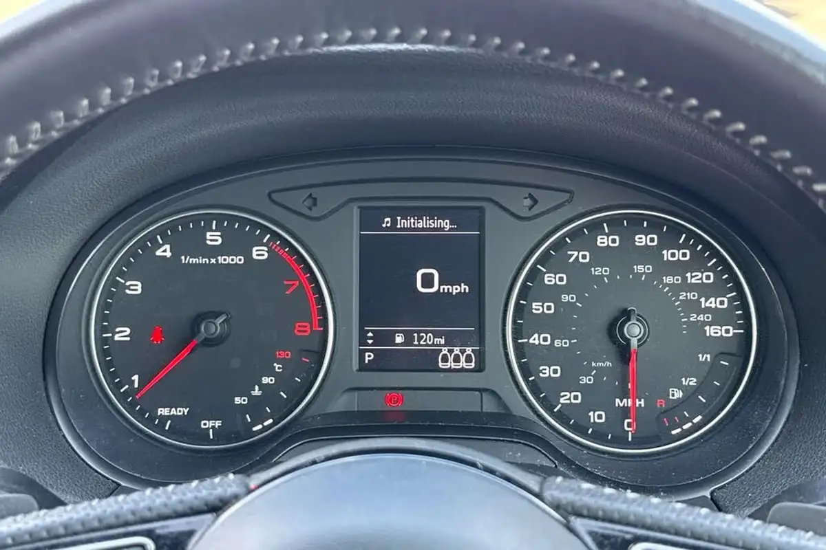 2018-audi-q2-14-tfsi-s-line-s-tronic-big-38
