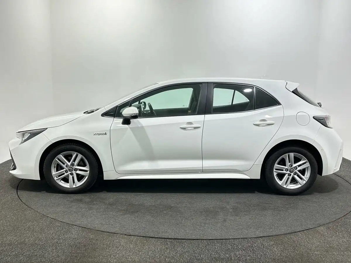 2019-toyota-corolla-18-vvt-i-icon-spare-wheel-hatchback-5d-big-3