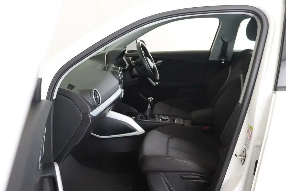 2019-audi-q2-16-30-tdi-sport-big-10