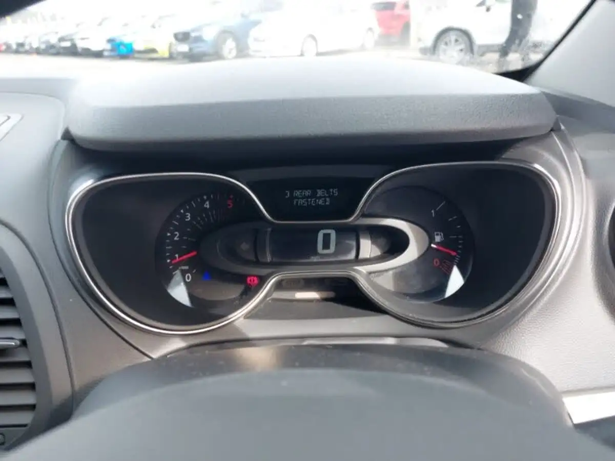 2019-renault-captur-15dci-gt-line-big-13