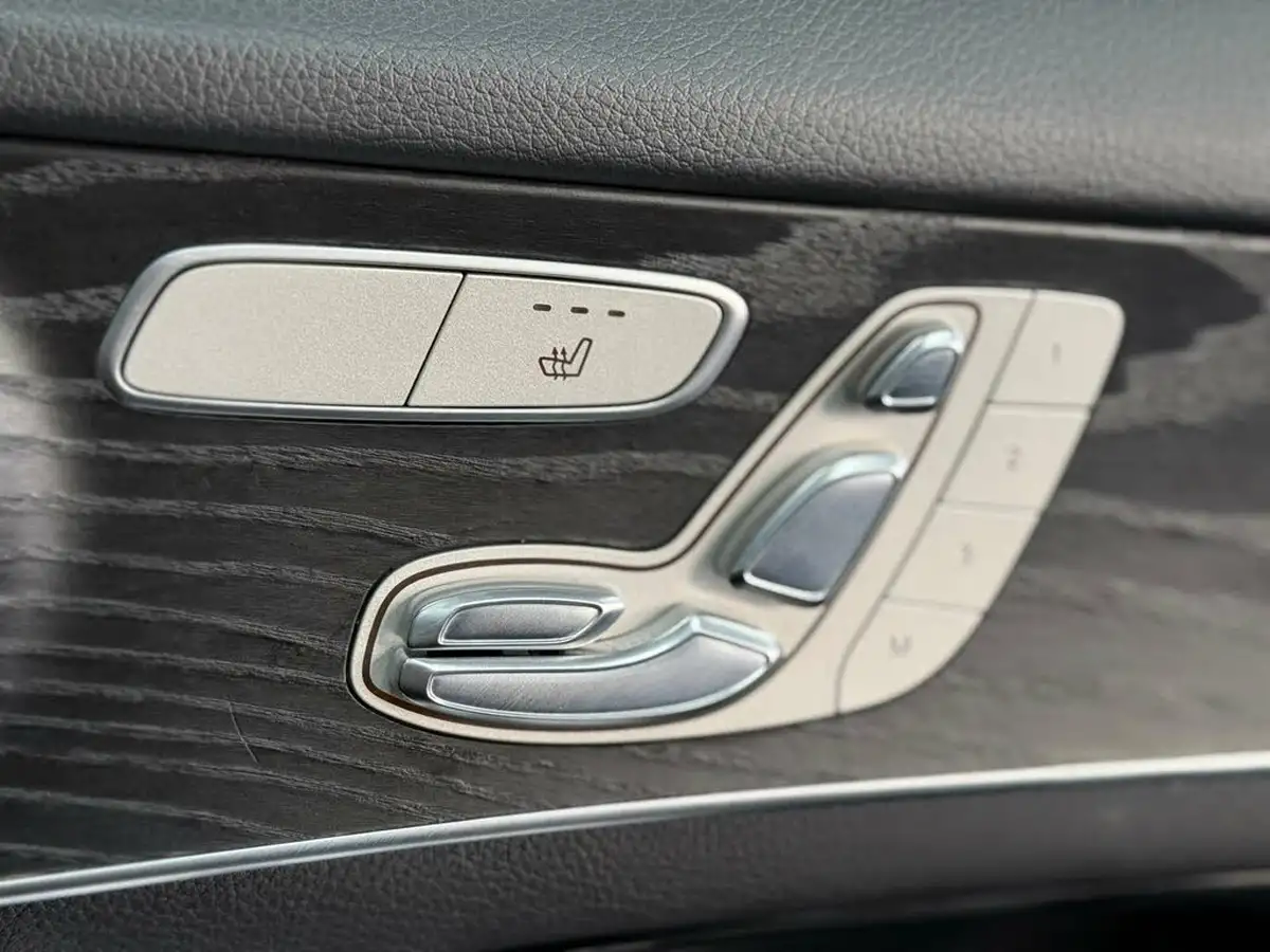2018-mercedes-benz-glc-class-21d-glc220d-amg-line-premiumss-station-wagon-5d-big-41