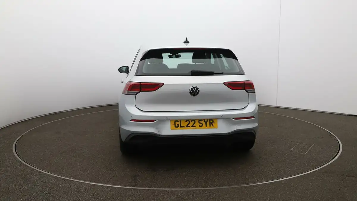 2022-volkswagen-golf-10-tsi-life-hatchback-big-50