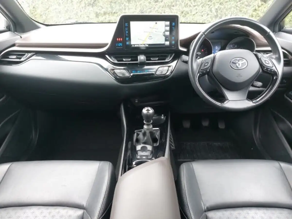 2019-toyota-c-hr-12-excel-big-2