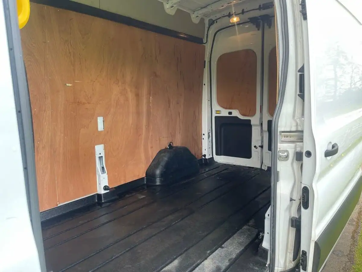 2021-ford-transit-20tdci-350-l2h3-trend-130pseu6dt-panel-van-big-10