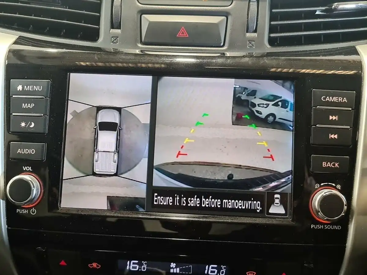 2021-nissan-navara-23dci-tt-tekna-8-navileather-auto-big-15