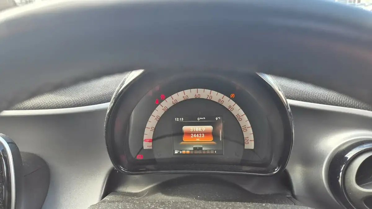 2017-smart-forfour-10-passion-71bhp-ss-big-8