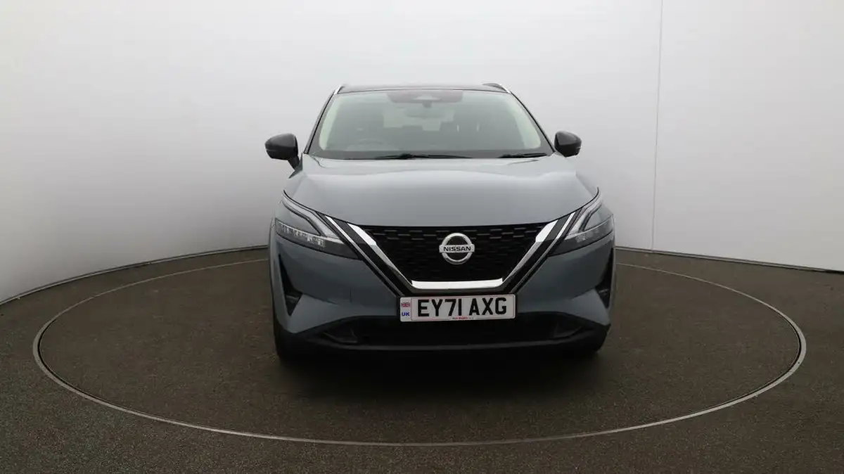 2021-nissan-qashqai-13-dig-t-premiere-edition-140ps-big-2