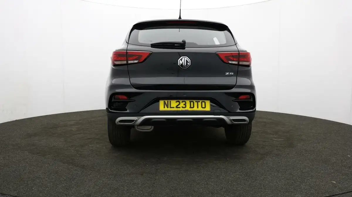 2023-mg-zs-suv-10t-gdi-excite-big-45