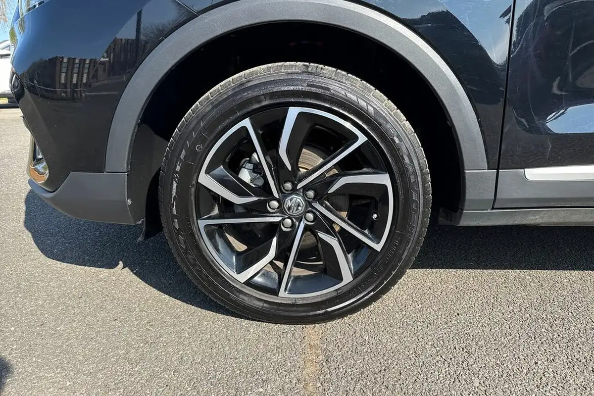 2023-mg-zs-suv-15-vti-tech-exclusive-big-8