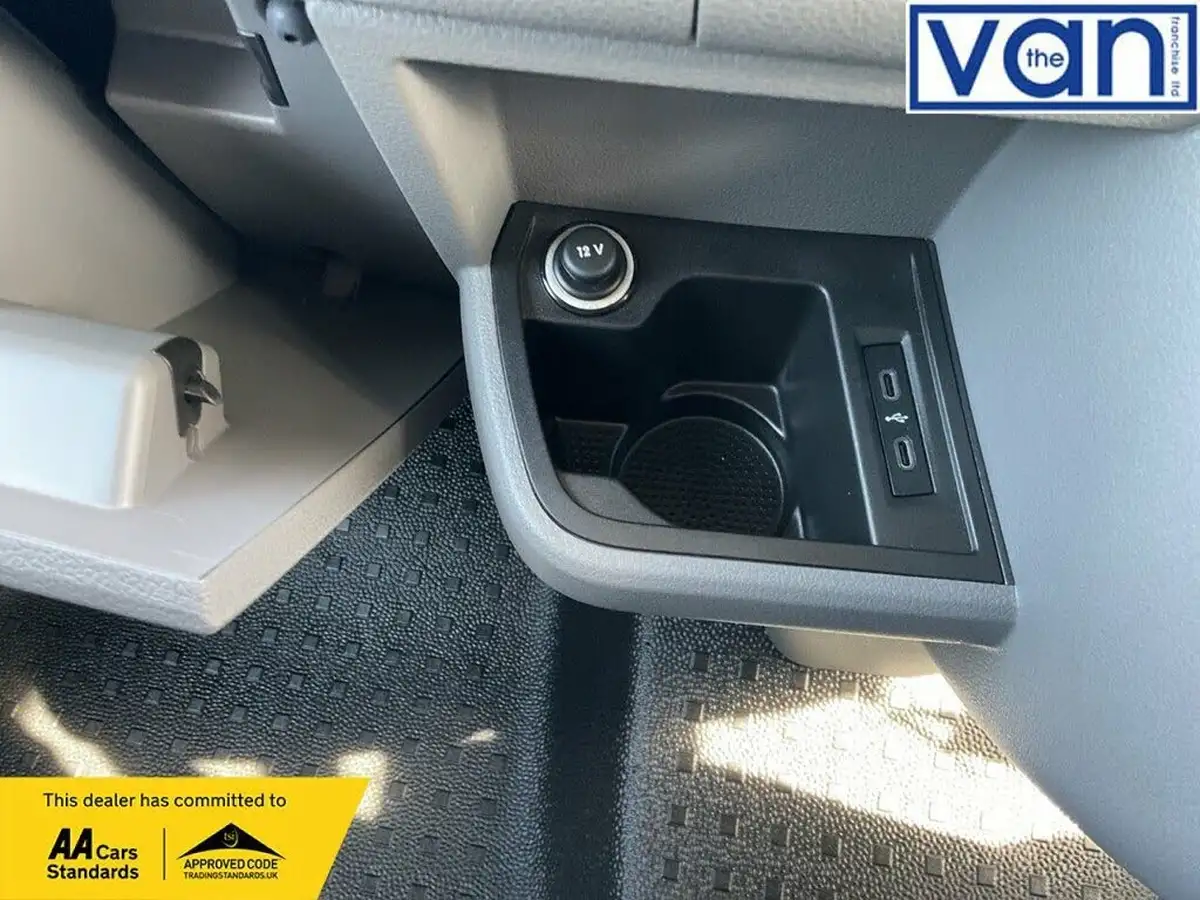 2022-volkswagen-transporter-20tdi-t28-highline-bmt-swb-110pseu6d-big-34