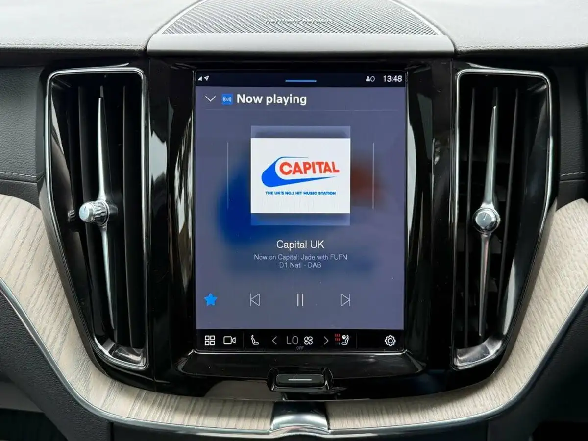 2021-volvo-xc60-20td-b4-inscription-pro-awd-big-22