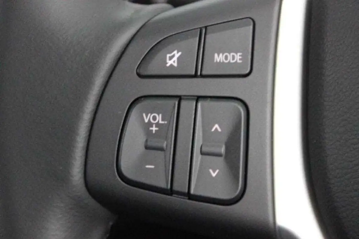 2025-suzuki-s-cross-14-boosterjet-motion-big-29