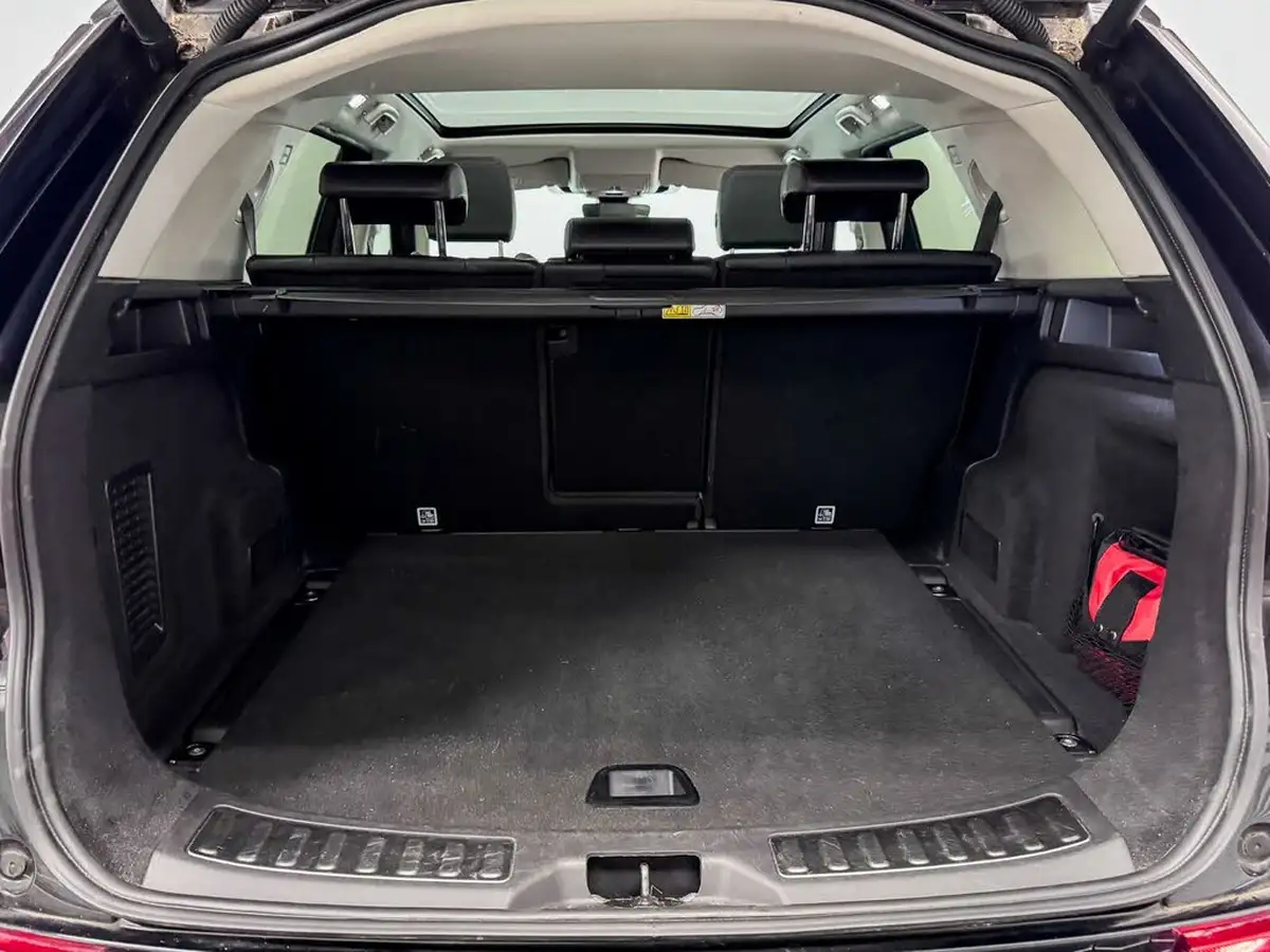 2021-land-rover-discovery-sport-15-p300e-r-dynamic-se-big-6