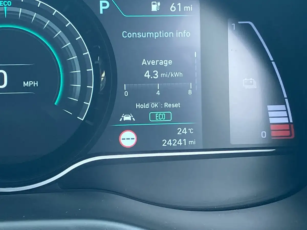 2020-hyundai-kona-e-premium-204ps-big-42