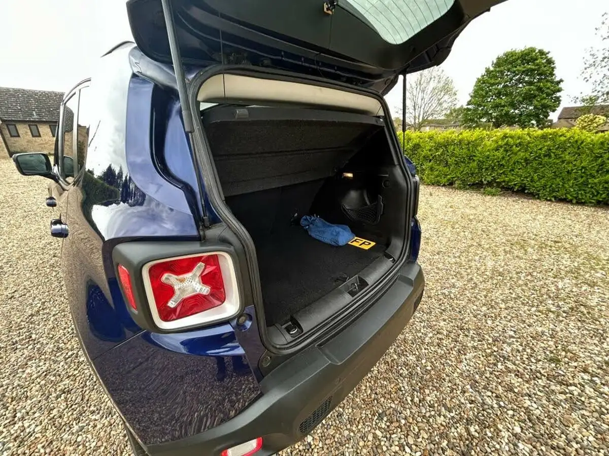 2016-jeep-renegade-20multijet-ii-limited-ss-big-15