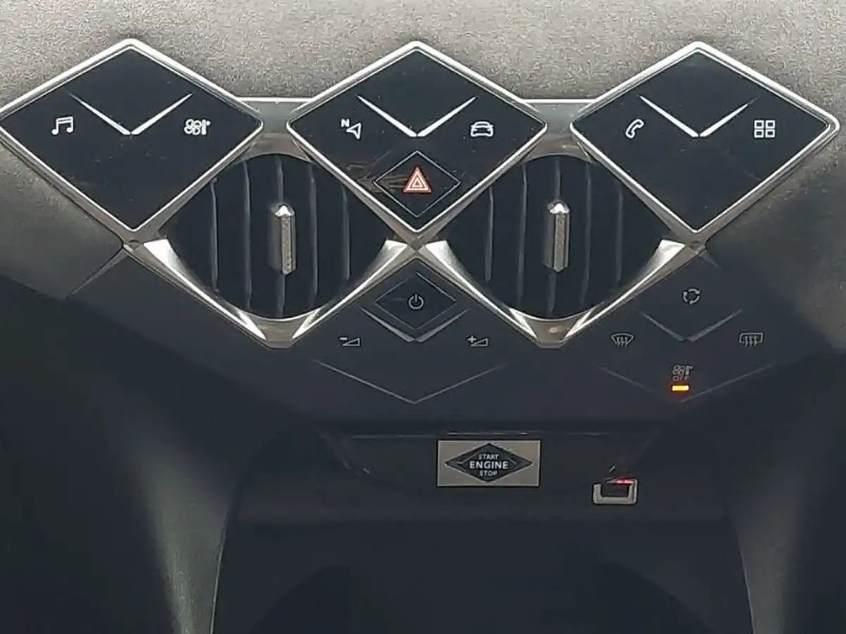 2019-ds-ds-3-crossback-12-puretech-performance-line-100ps-big-12