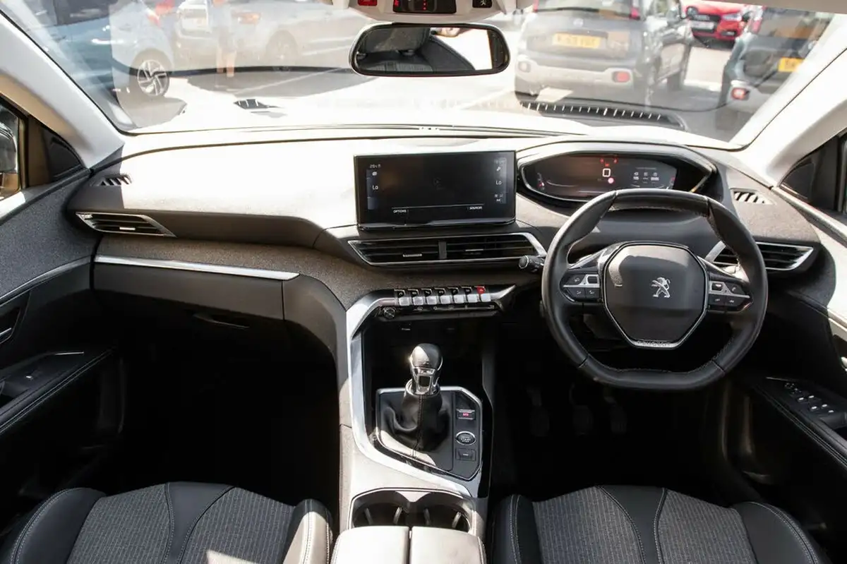 2022-peugeot-3008-suv-15-bluehdi-allure-premium-big-3